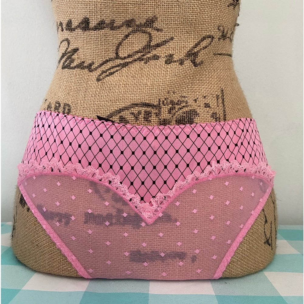 💕NEW w/o TAGS VTG y2k Victoria’s Secret Sexy Little Things Lace Back Panty M💕